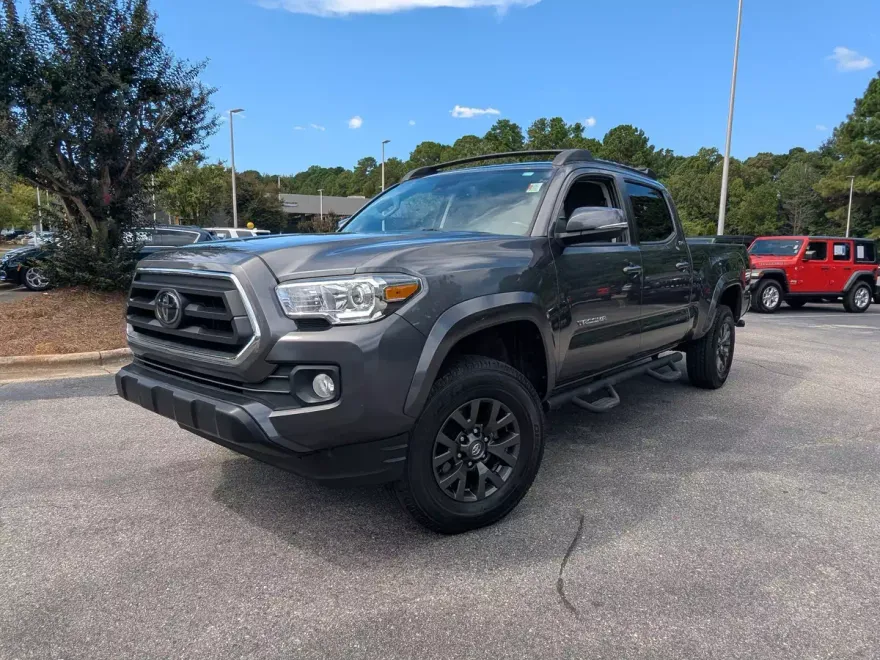 2022 Toyota Tacoma SR5 Double Cab V6 photo 1