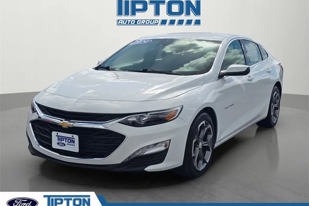 2024 Chevrolet Malibu 1LT photo 1