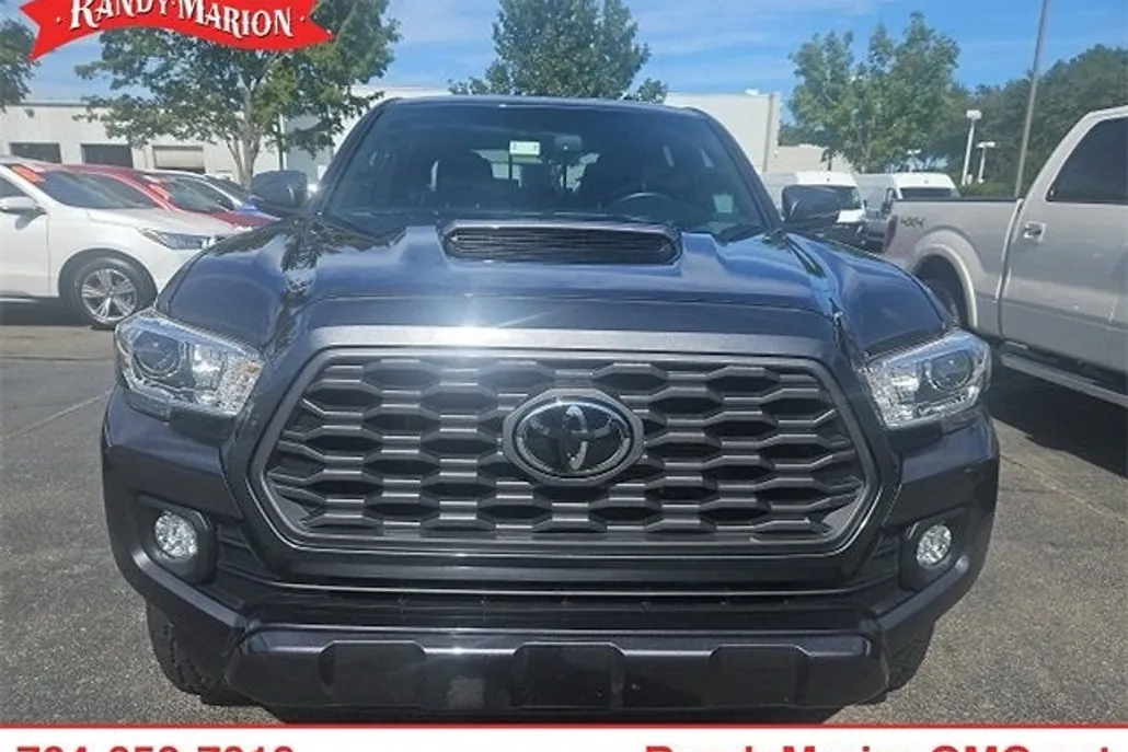 2020 Toyota Tacoma 4x4 SR5 photo 1