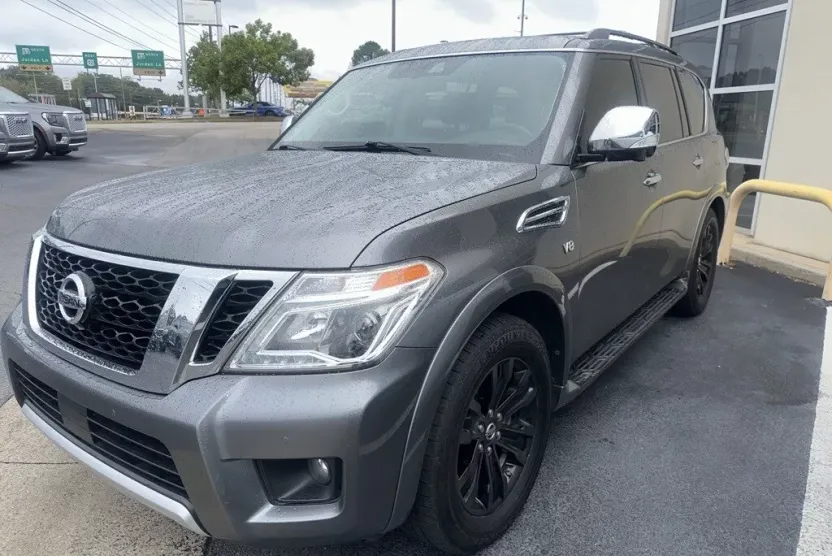 2018 Nissan Armada Platinum photo 1