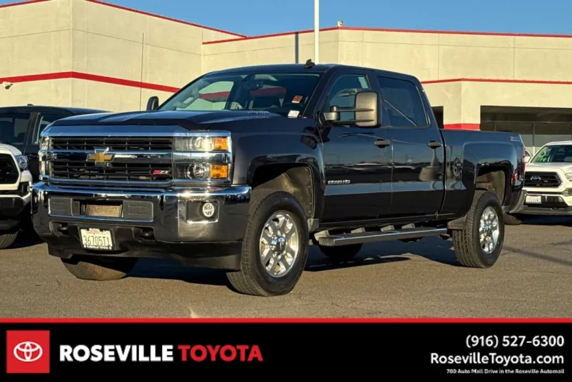 2015 Chevrolet Silverado 2500HD LT photo 1