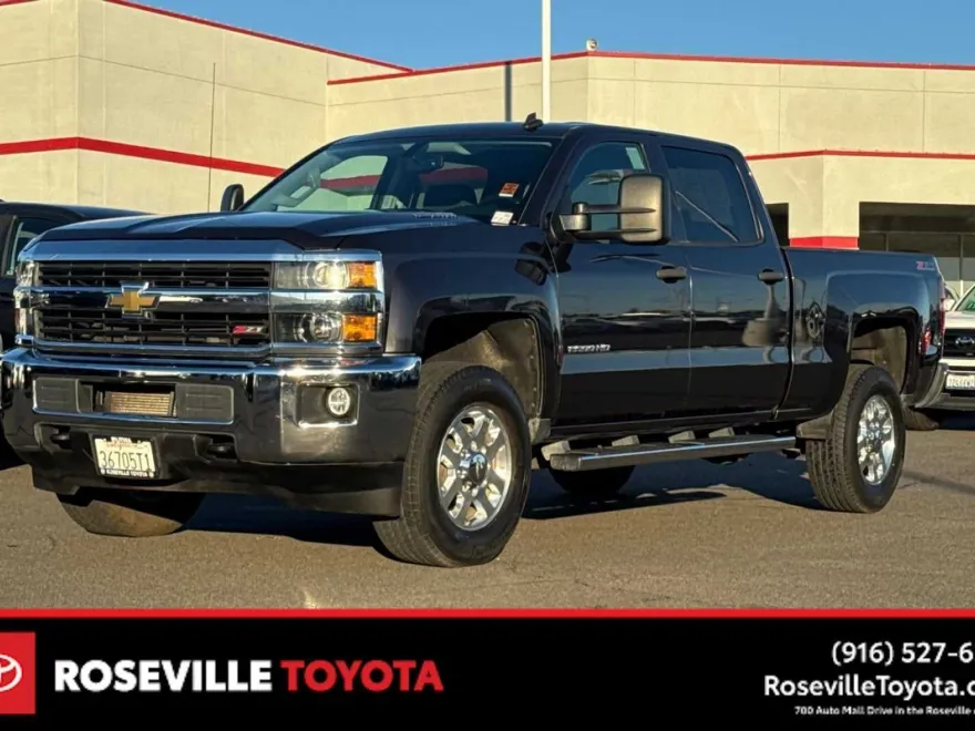 2015 Chevrolet Silverado 2500HD LT photo 1