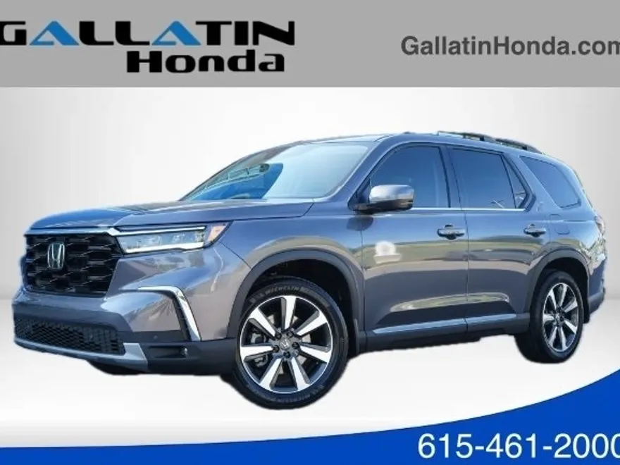 2025 Honda Pilot Touring photo 1