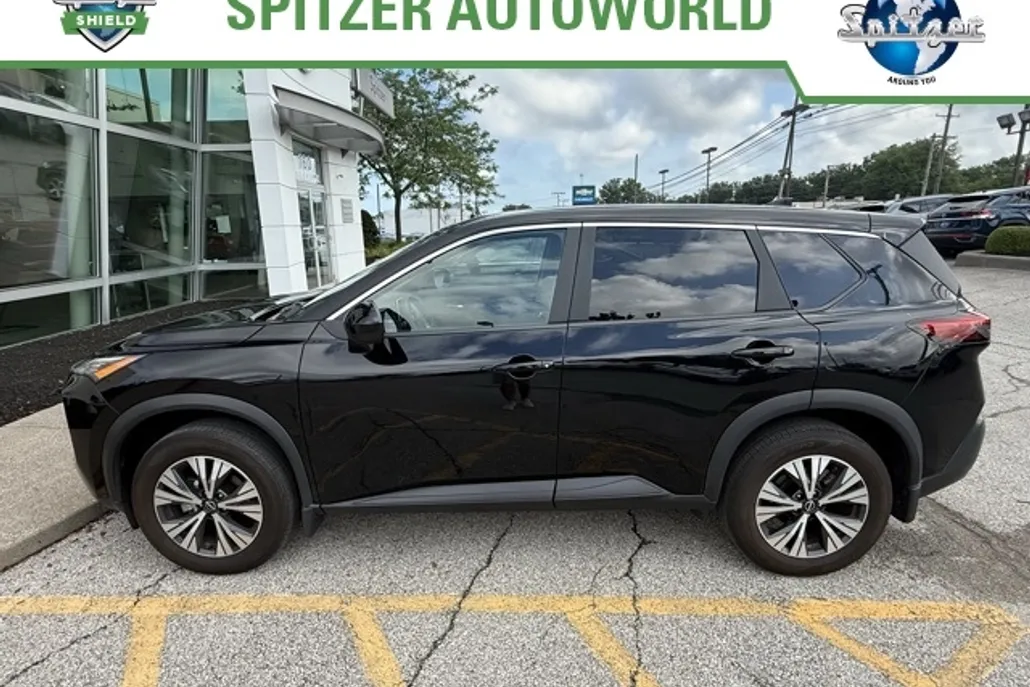 2023 Nissan Rogue SV photo 1