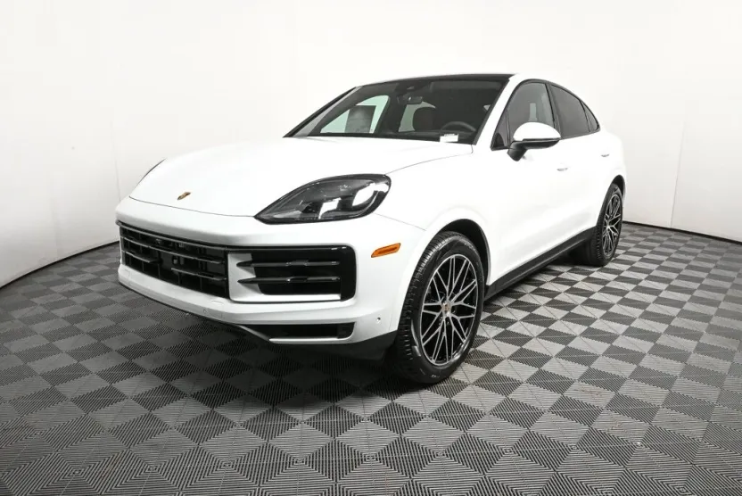 2026 Porsche Cayenne Coupe photo 1
