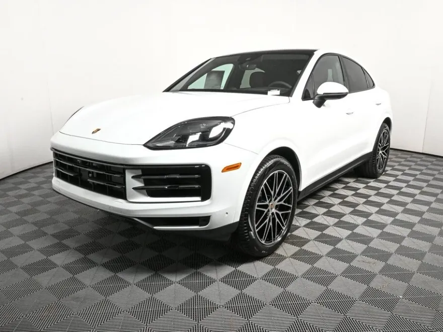 2026 Porsche Cayenne Coupe photo 1
