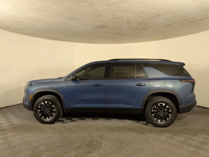 2024 Chevrolet Traverse Z71 photo 1