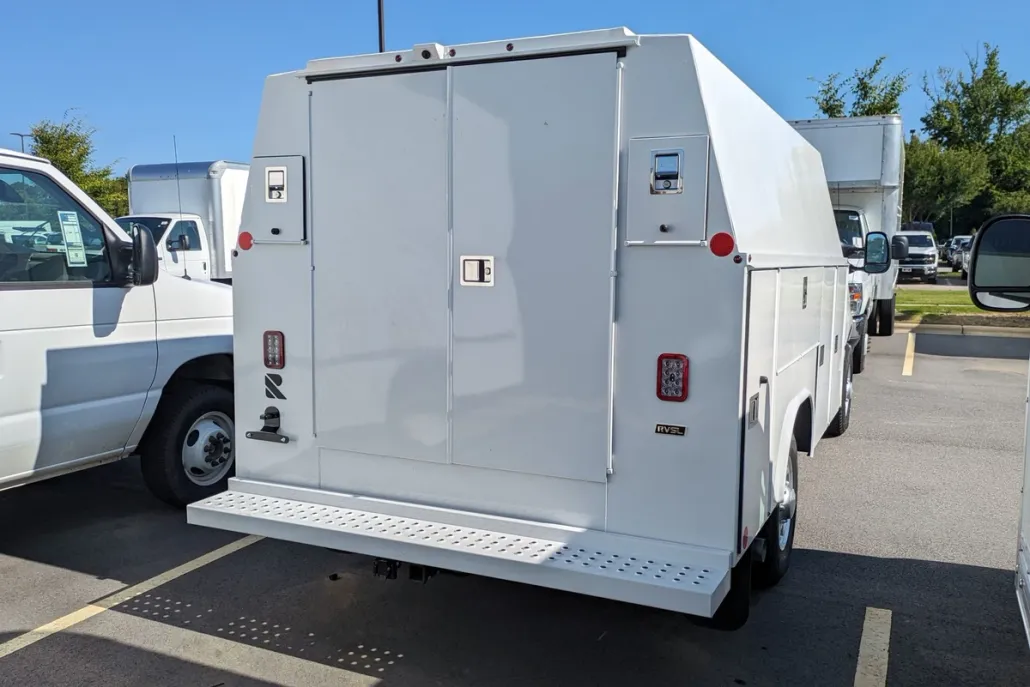 2026 Ford E-350 Base photo 1