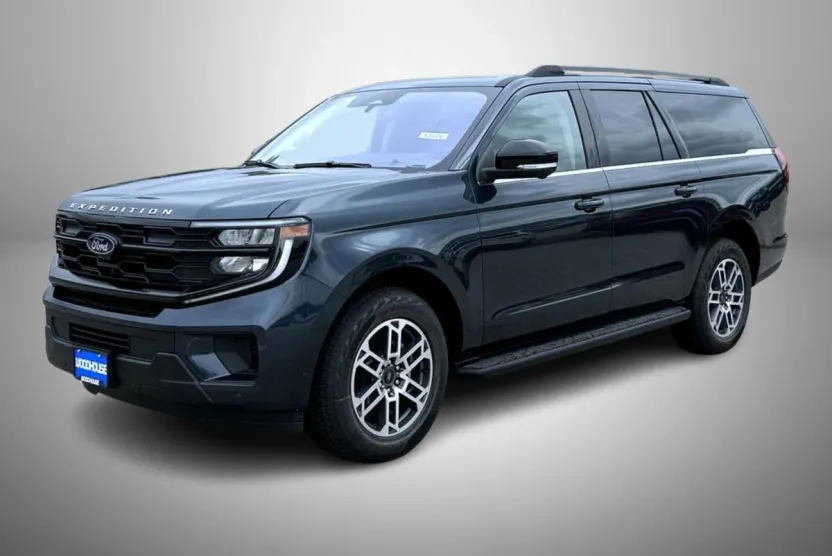 2025 Ford Expedition MAX photo 1