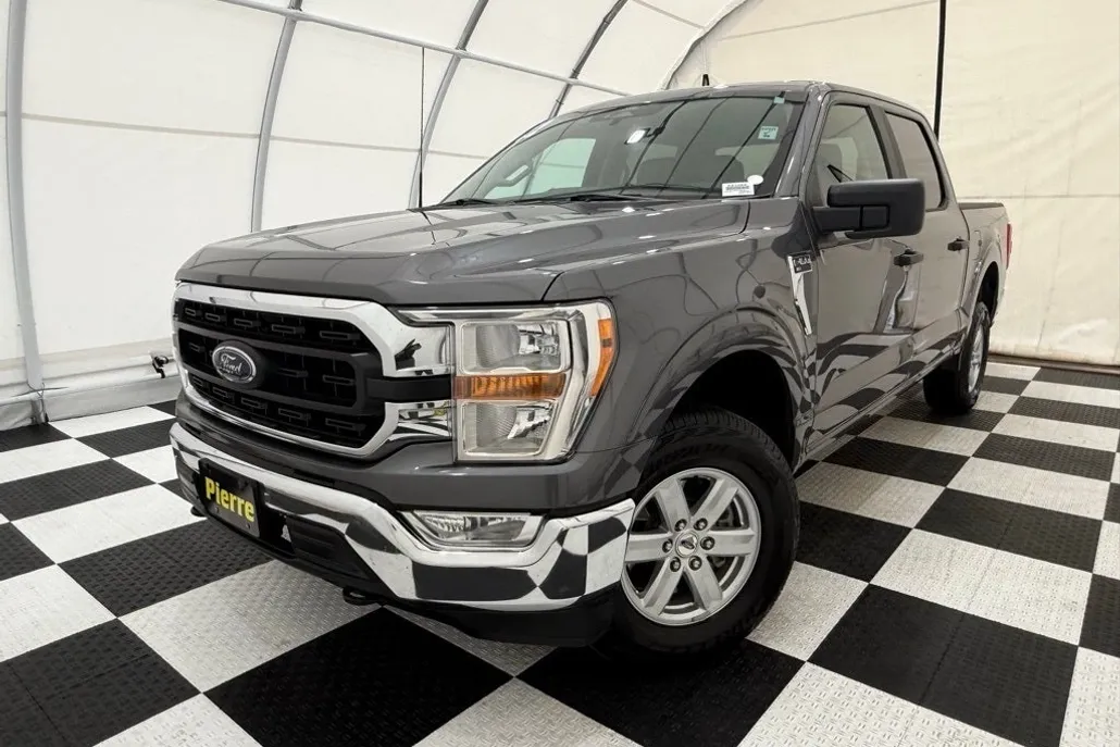 2022 Ford F-150 XLT photo 1