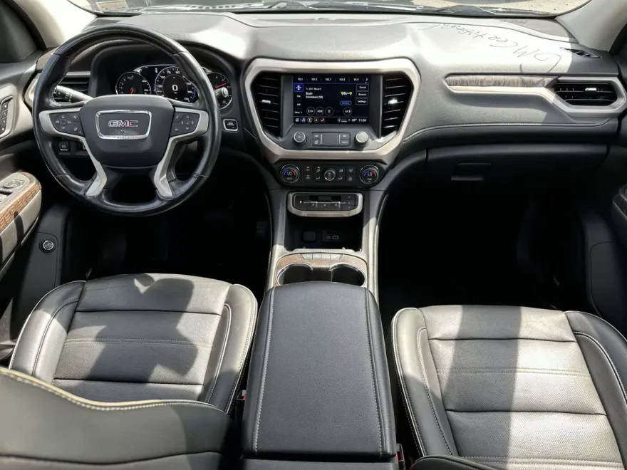 2022 Gmc Acadia Denali photo 1