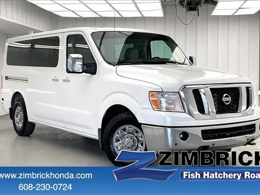 2016 Nissan NV3500 photo 1