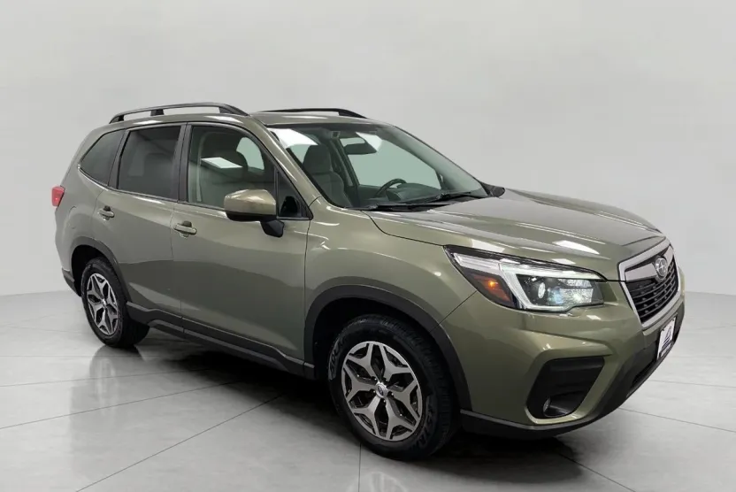 2021 Subaru Forester Premium photo 1