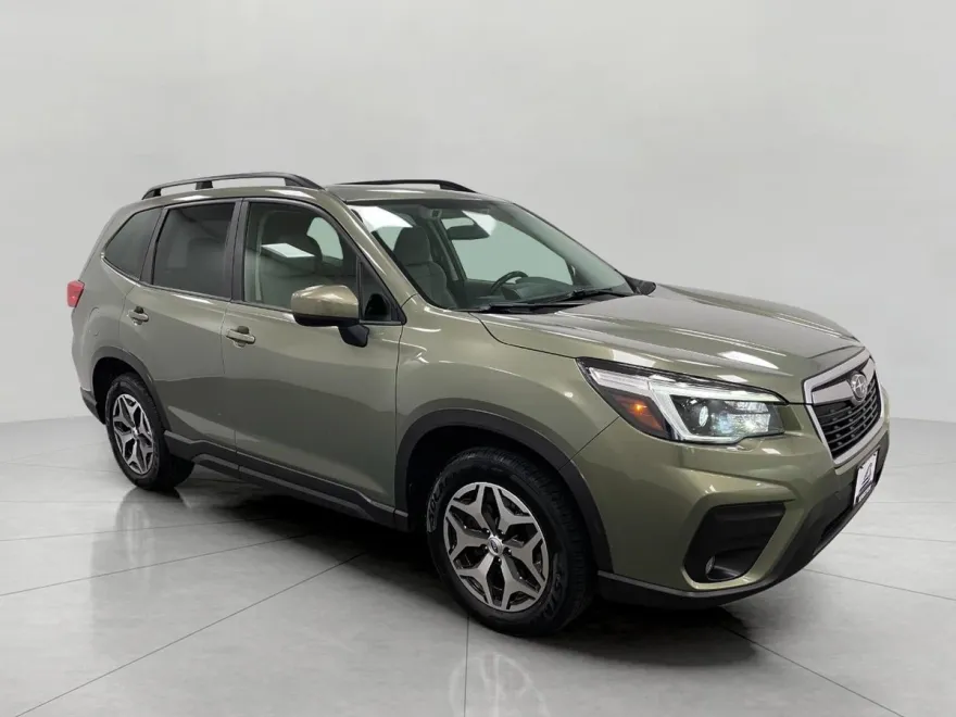 2021 Subaru Forester Premium photo 1