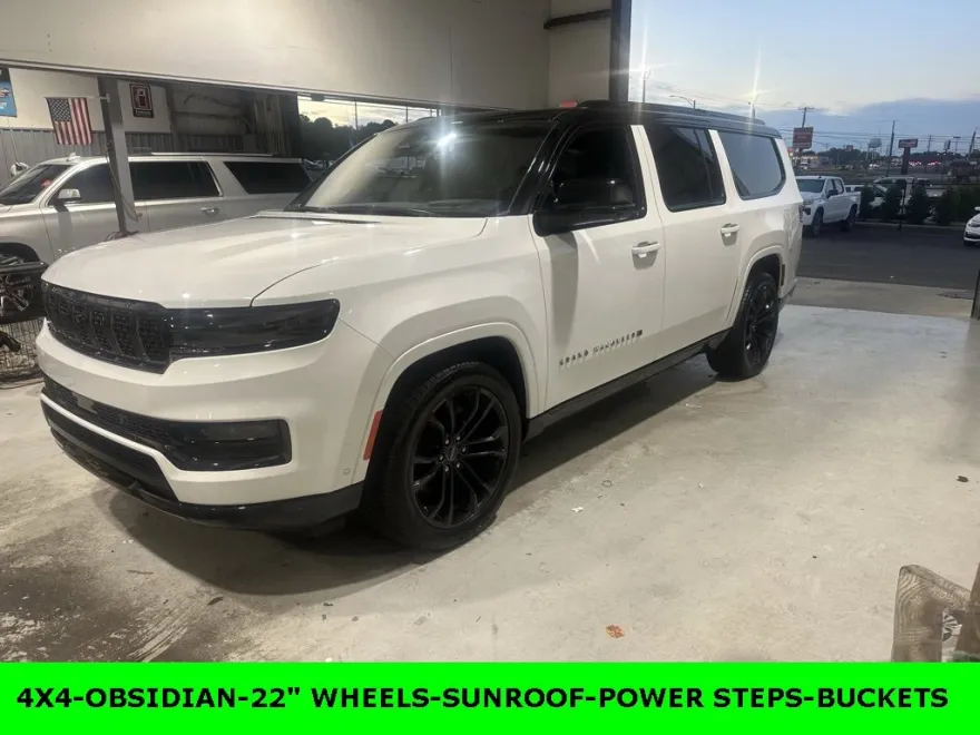 2024 Jeep Grand Wagoneer L II photo 1