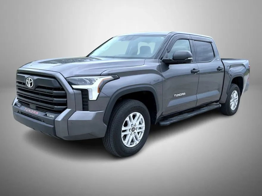 2022 Toyota Tundra SR5 photo 1