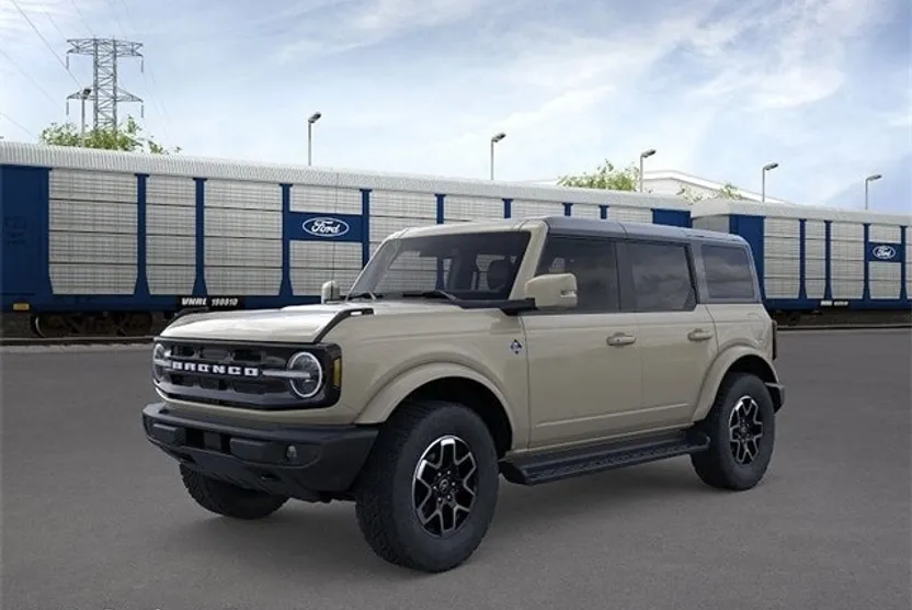 2025 Ford Bronco Outer Banks photo 1