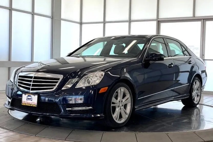 2013 Mercedes Benz E 350 Sport 4MATIC photo 1