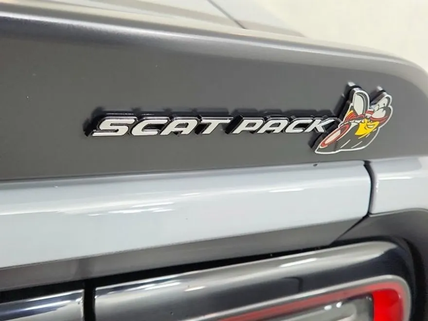 2022 Dodge Challenger R/T Scat Pack photo 25