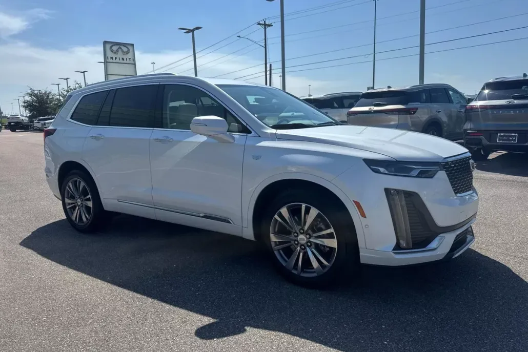 2022 Cadillac XT6 Premium Luxury photo 1