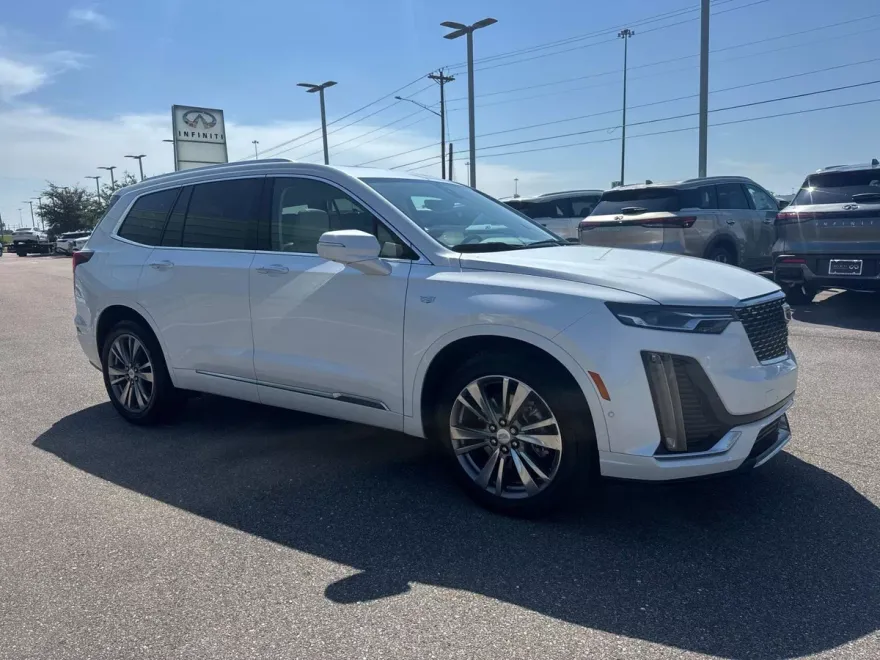2022 Cadillac XT6 Premium Luxury photo 1