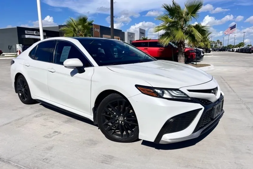 2021 Toyota Camry XSE photo 1