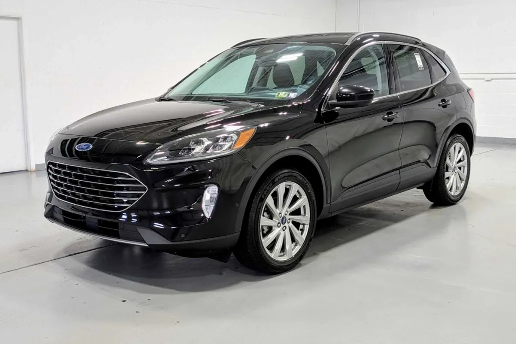 2021 Ford Escape Titanium photo 1