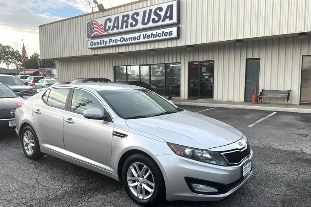 2012 Kia Optima LX photo 1