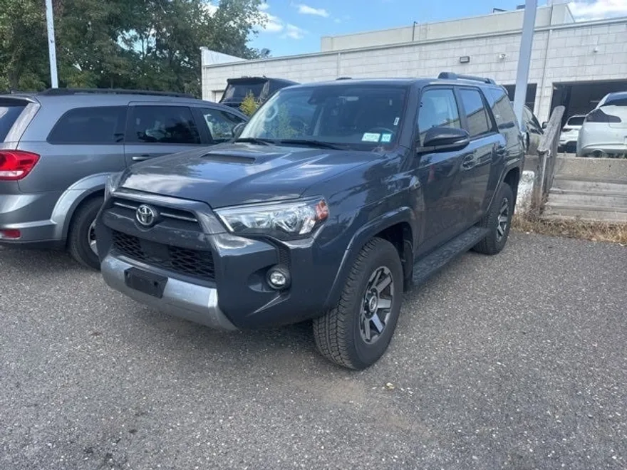 2024 Toyota 4Runner TRD Off-Road Premium photo 1