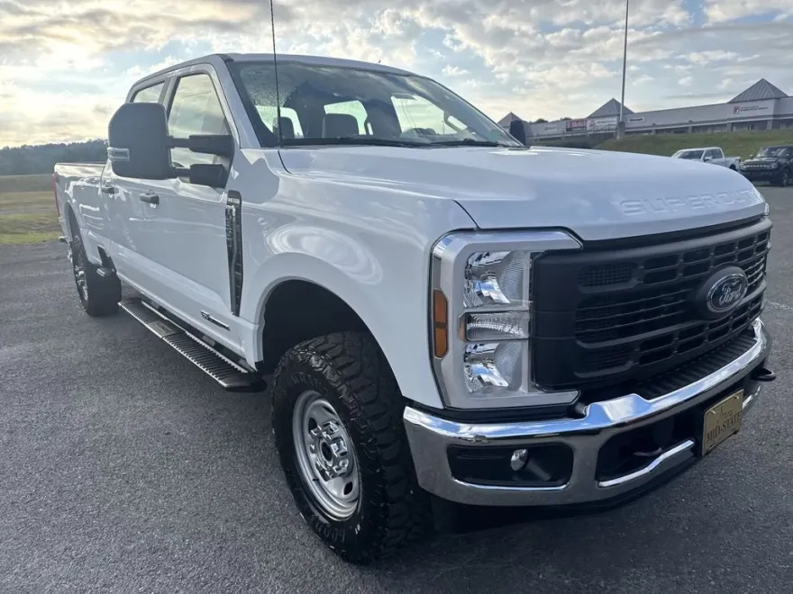 2026 Ford F-350 photo 1