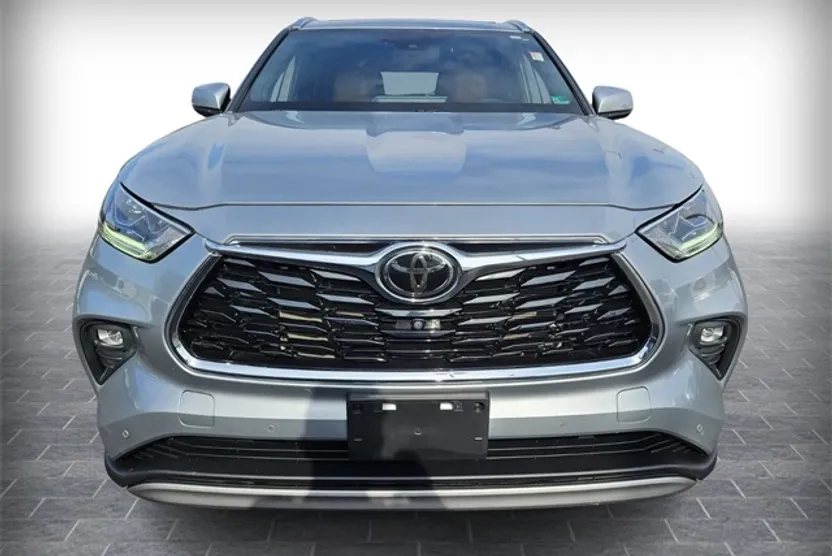 2021 Toyota Highlander Platinum photo 1
