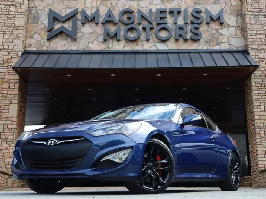2016 Hyundai Genesis Coupe Ultimate photo 1