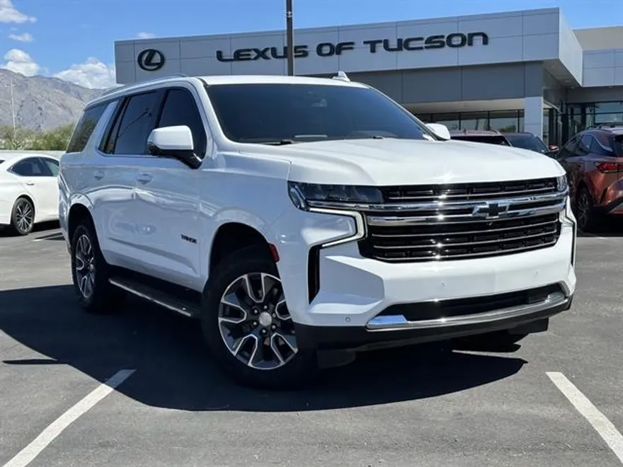 2022 Chevrolet Tahoe LT photo 1