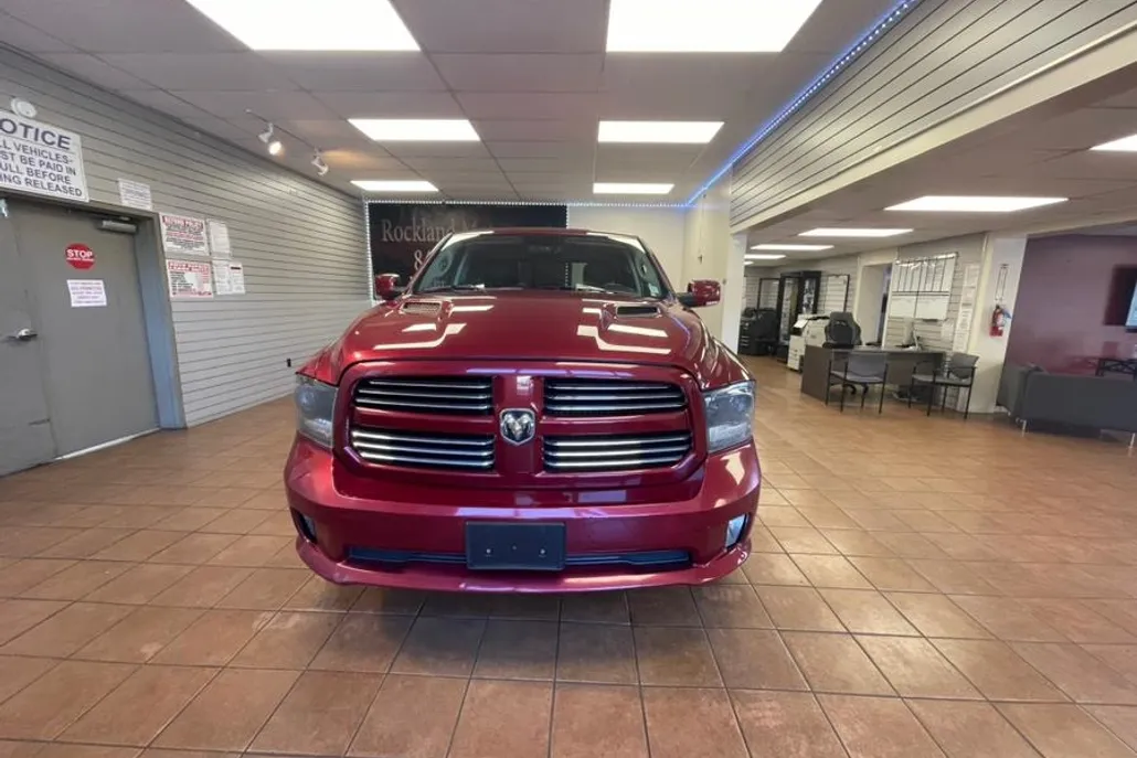 2015 Ram 1500 Sport photo 1