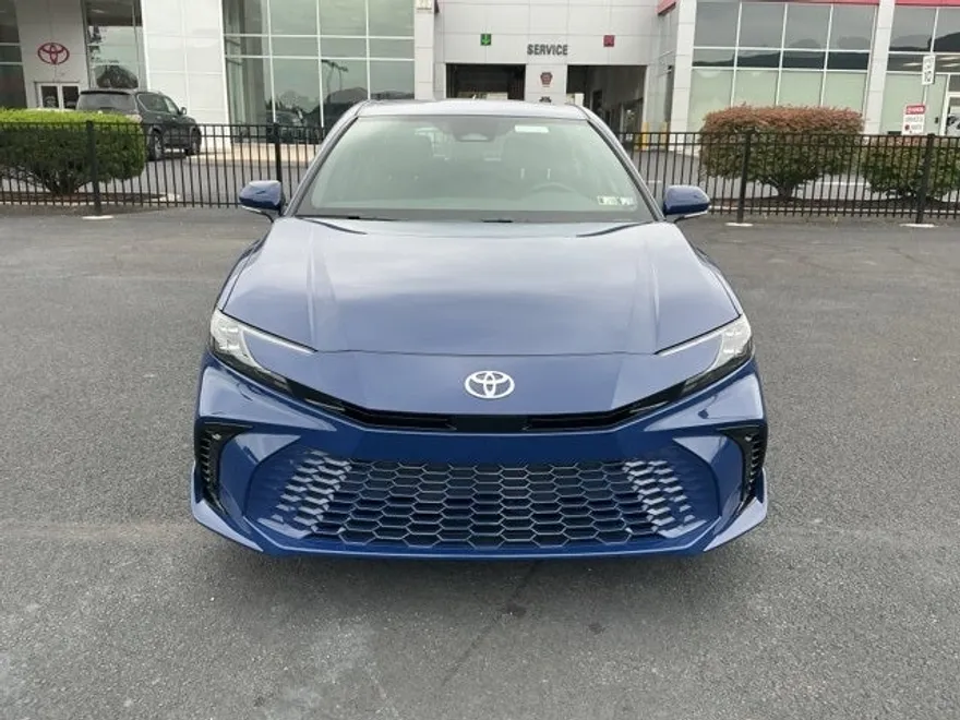 2025 Toyota Camry XSE photo 1