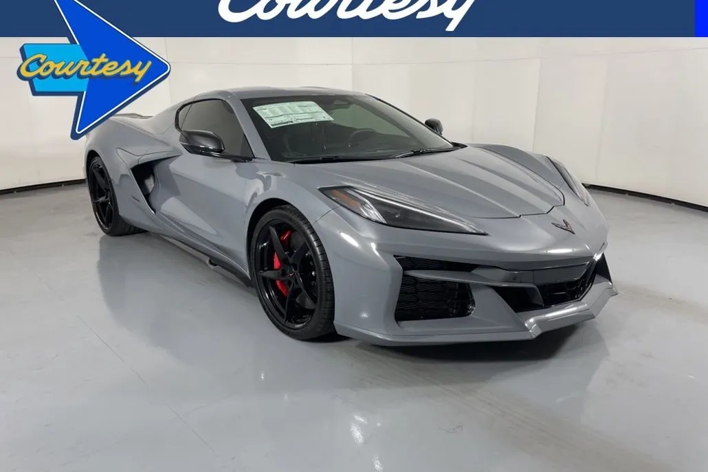 2025 Chevrolet Corvette E-Ray 2LZ photo 1