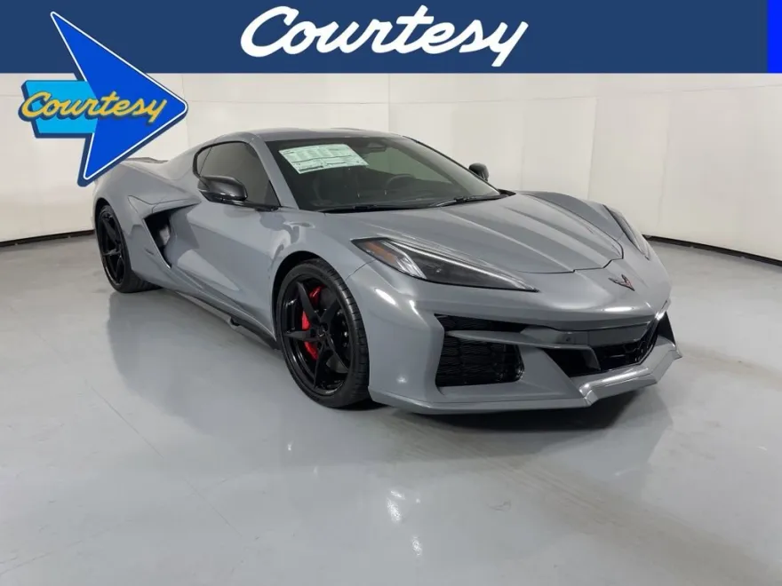 2025 Chevrolet Corvette E-Ray 2LZ photo 1