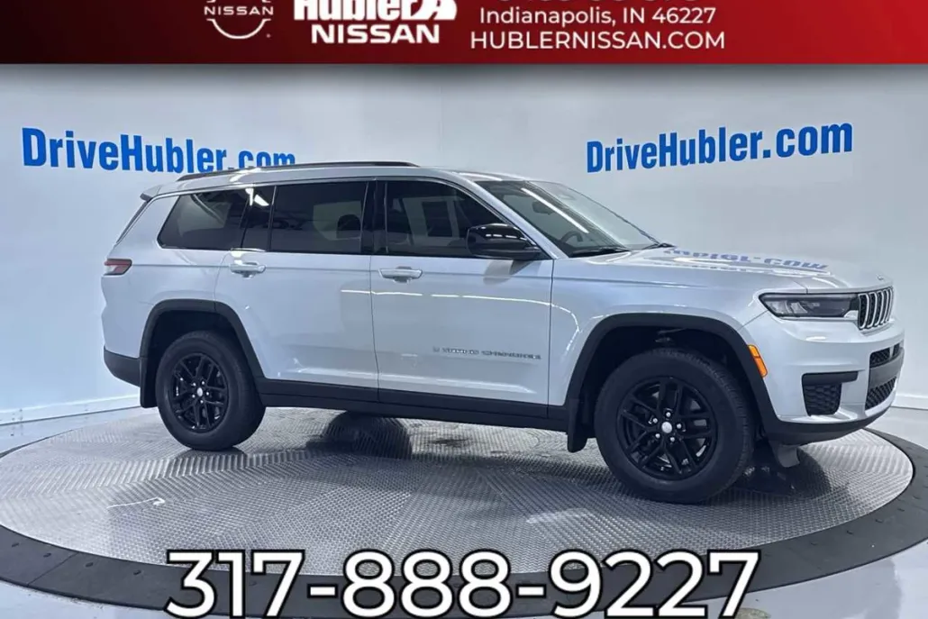 2024 Jeep Grand Cherokee Laredo photo 1