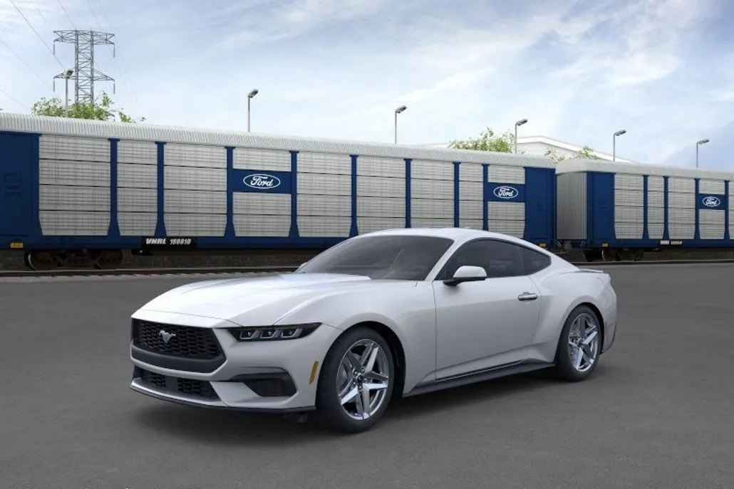 2025 Ford Mustang Premium photo 1