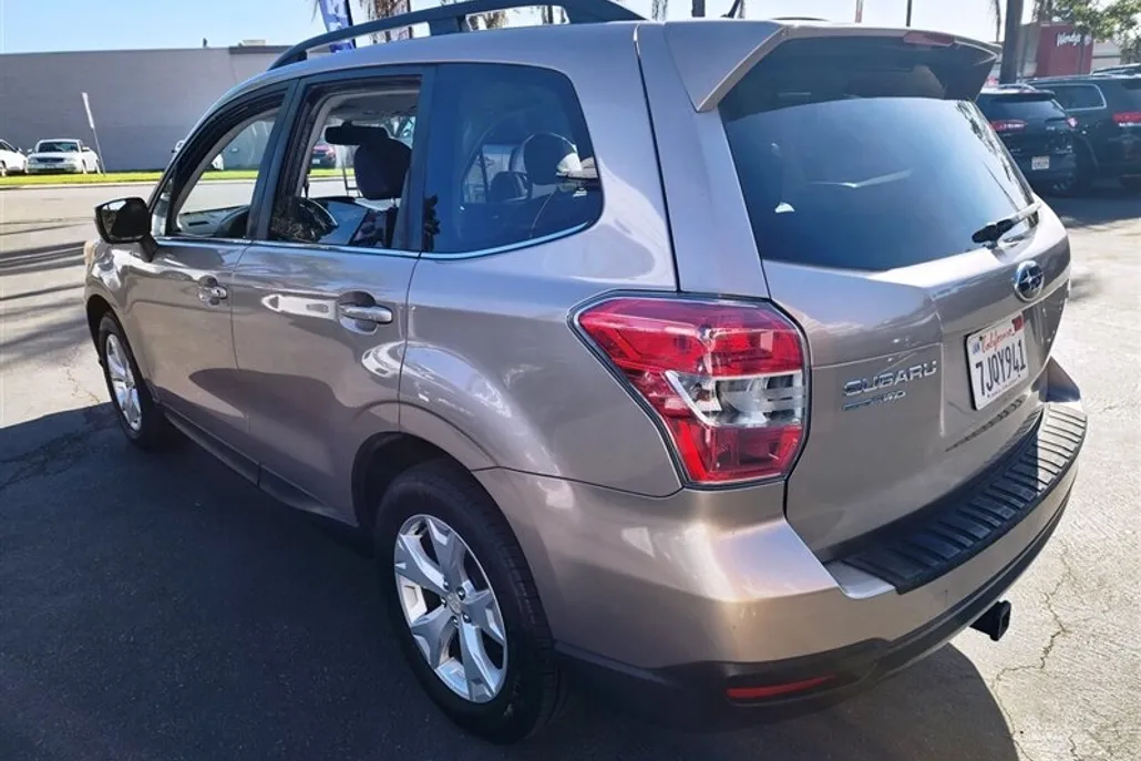 2015 Subaru Forester 2.5i Limited photo 1