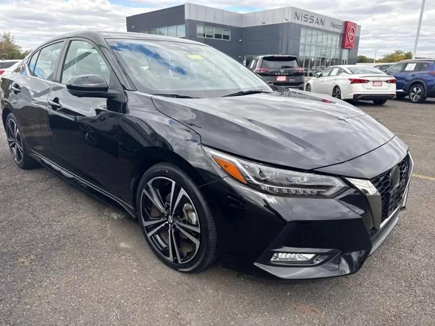 2021 Nissan Sentra SR photo 1