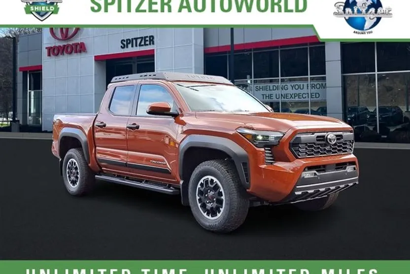2025 Toyota Tacoma TRD Off-Road Double Cab photo 1