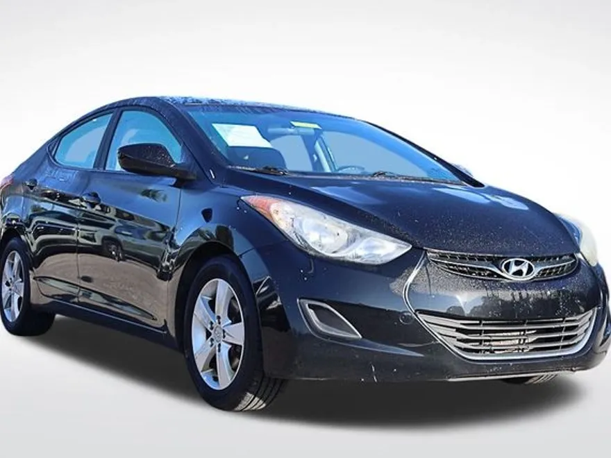 2013 Hyundai Elantra GLS photo 1
