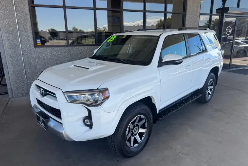 2023 Toyota 4Runner TRD photo 1