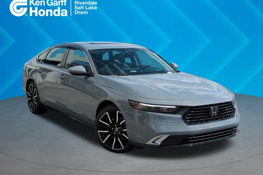 2025 Honda Accord Hybrid Touring photo 1
