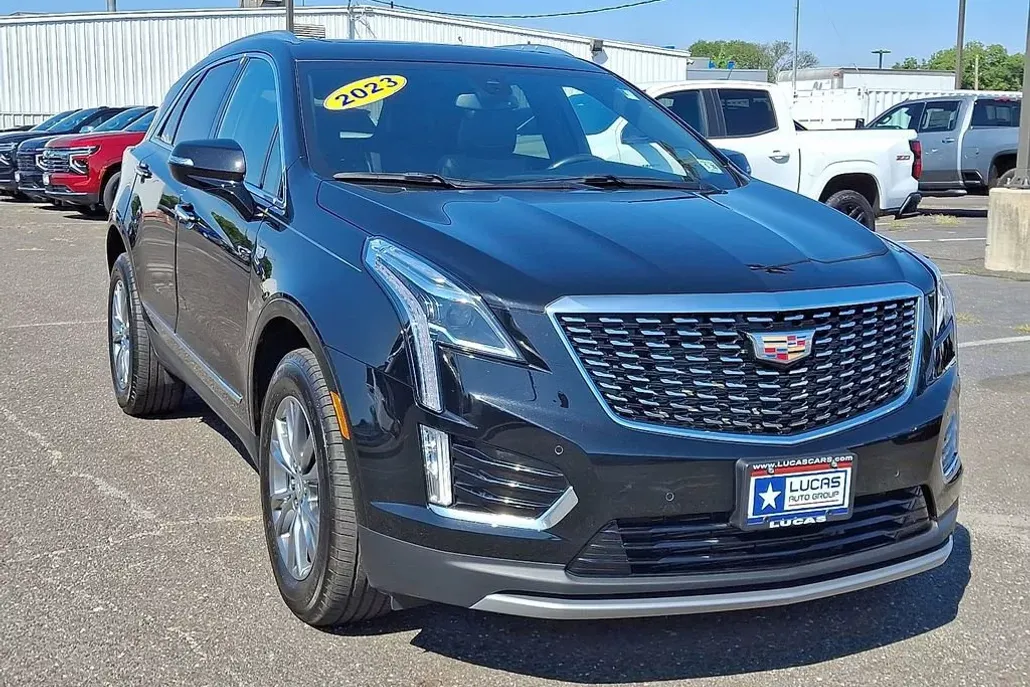 2023 Cadillac XT5 Premium Luxury photo 1