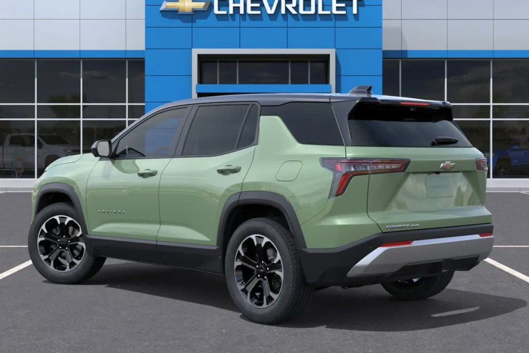 2026 Chevrolet Equinox LT photo 1
