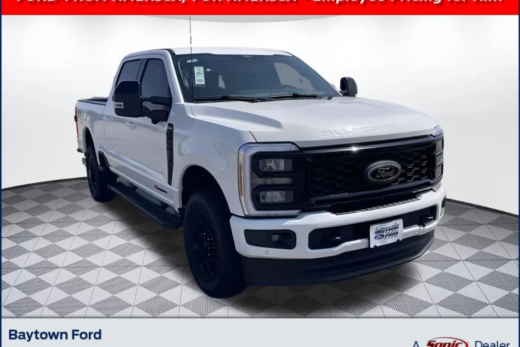 2025 Ford F-250 Lariat photo 1