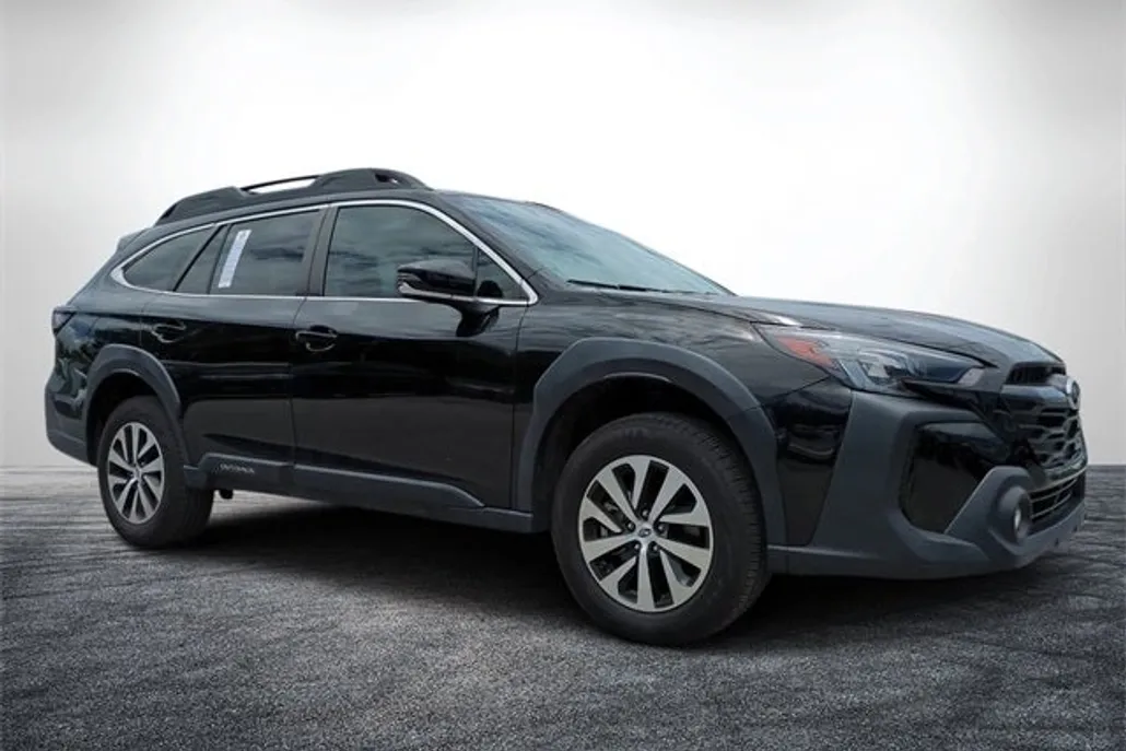 2024 Subaru Outback Premium photo 1