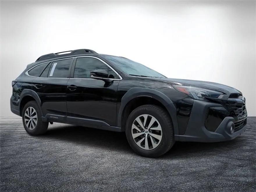 2024 Subaru Outback Premium photo 1